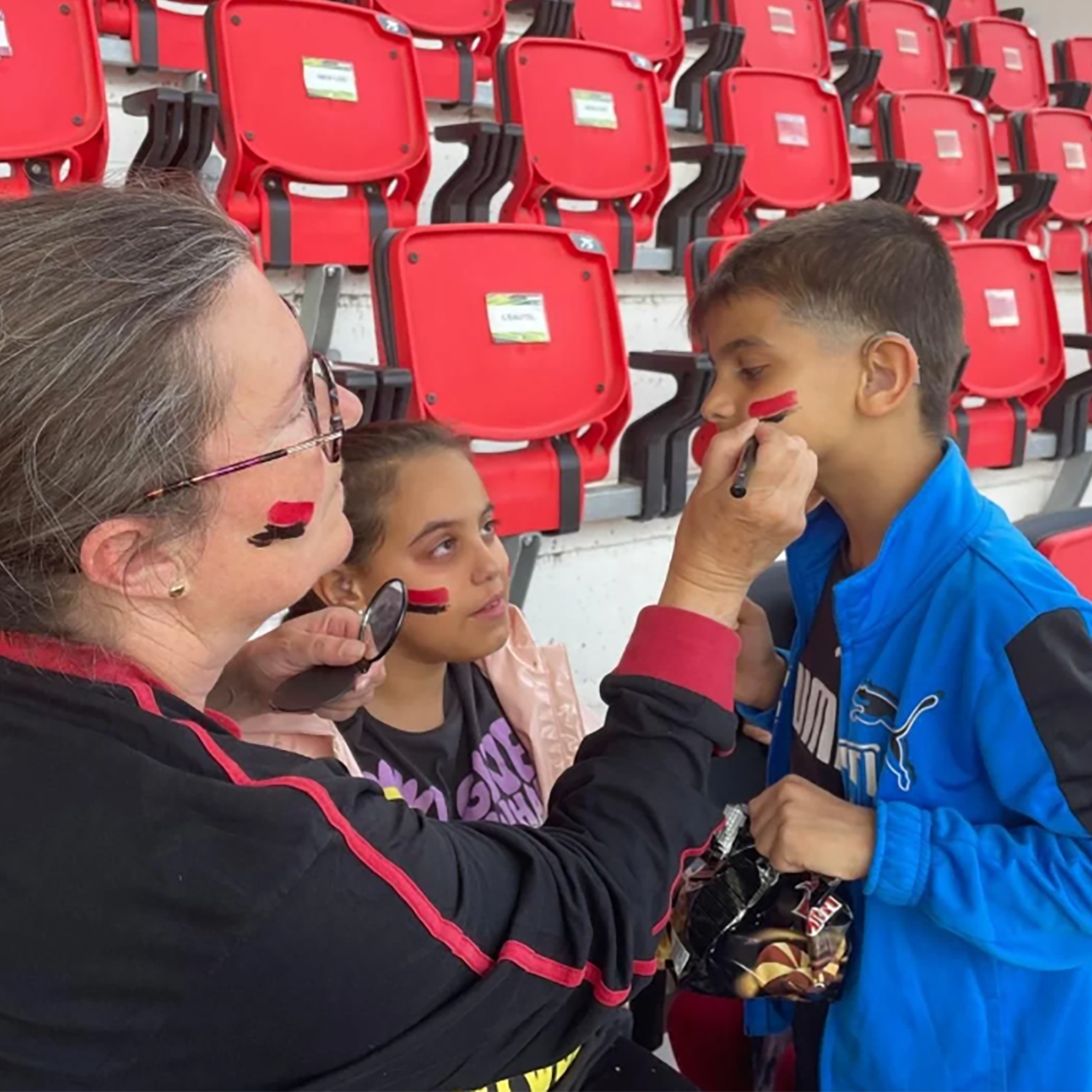 Fondation Mission Santé lutte contre l’exclusion auditive à travers la prévention, la sensibilisation et des événements solidaires. Soutenez nos actions.