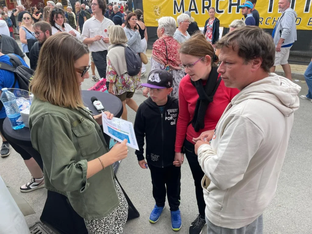 Prévention sur l'audition auprès d'une famille.